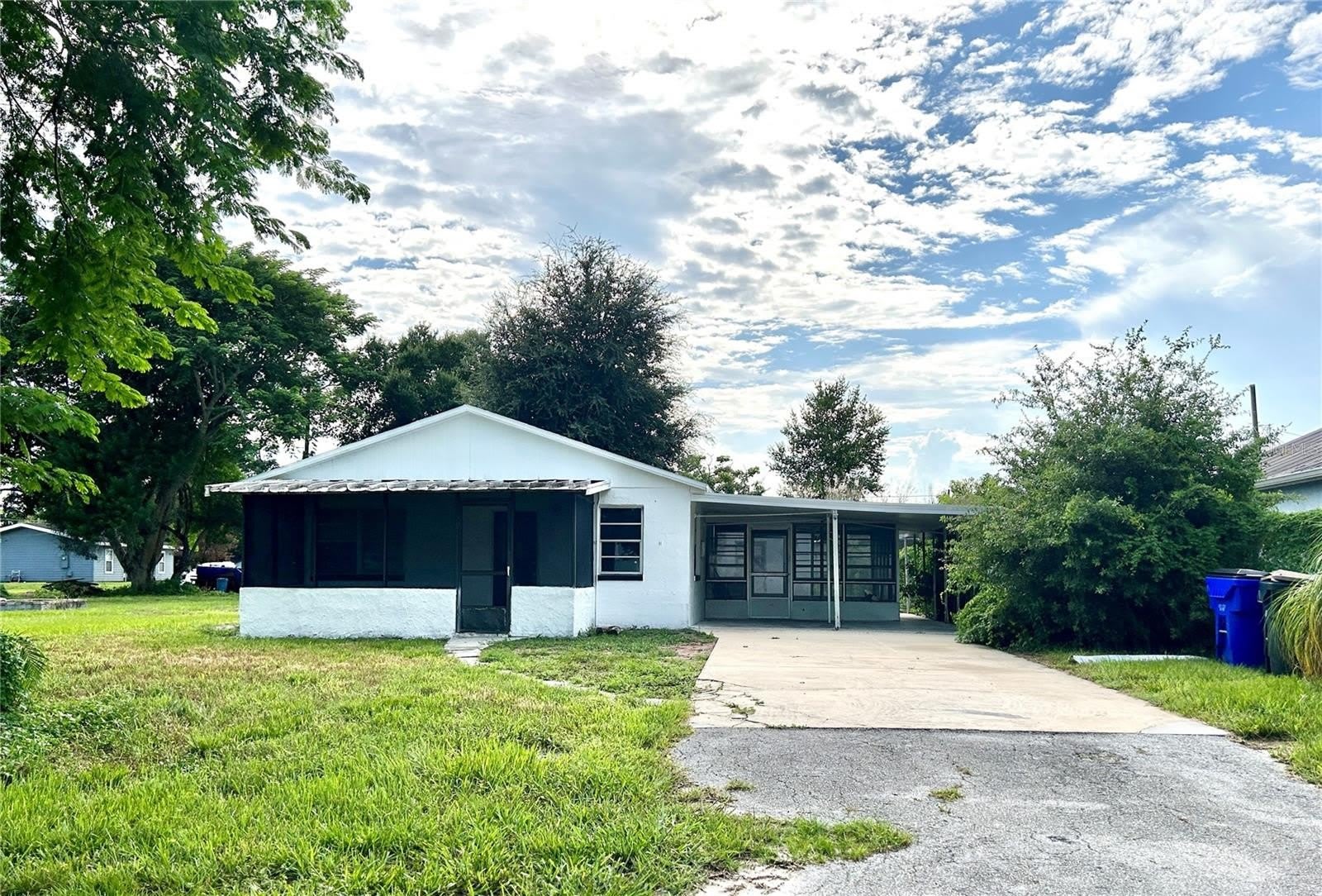 1718 KENTUCKY Avenue – photo 1