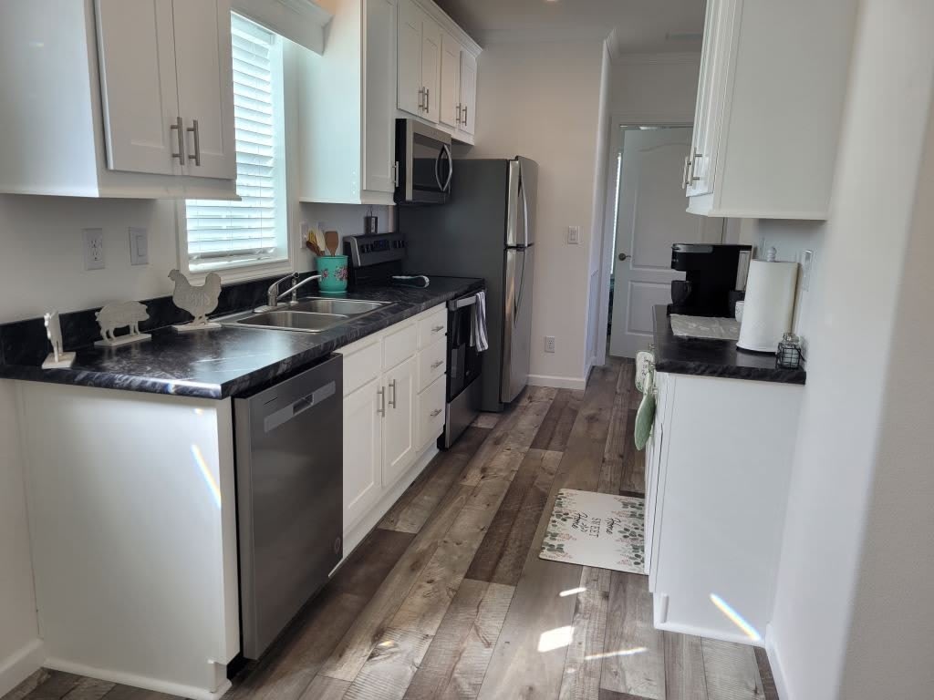 5603 Eugene Drive – photo 2