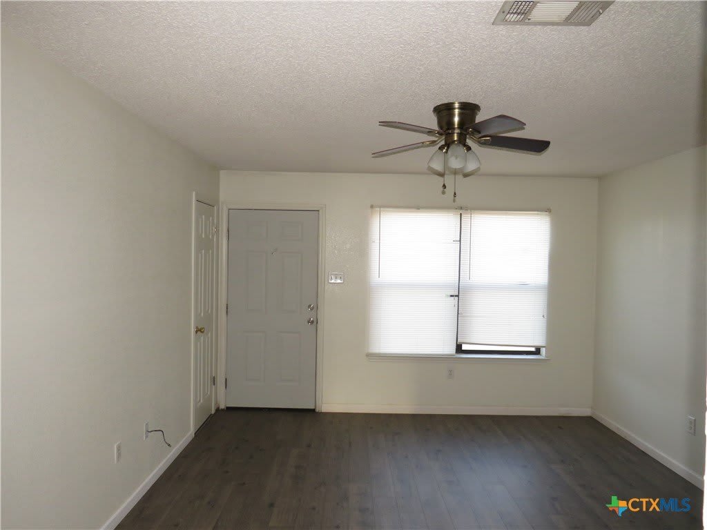 142 Wolf Road – photo 3