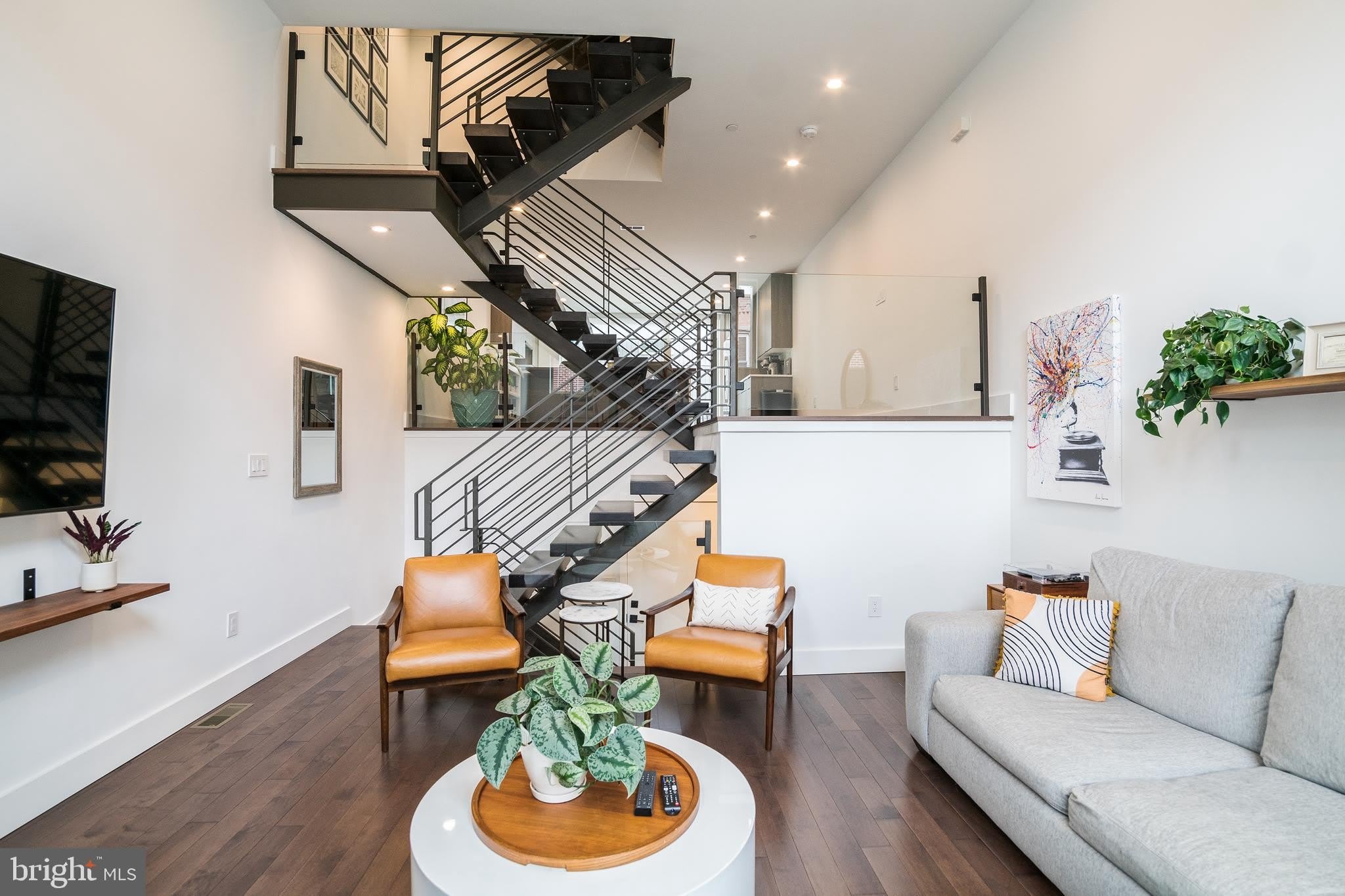 1343 S GARNET Street – photo 2