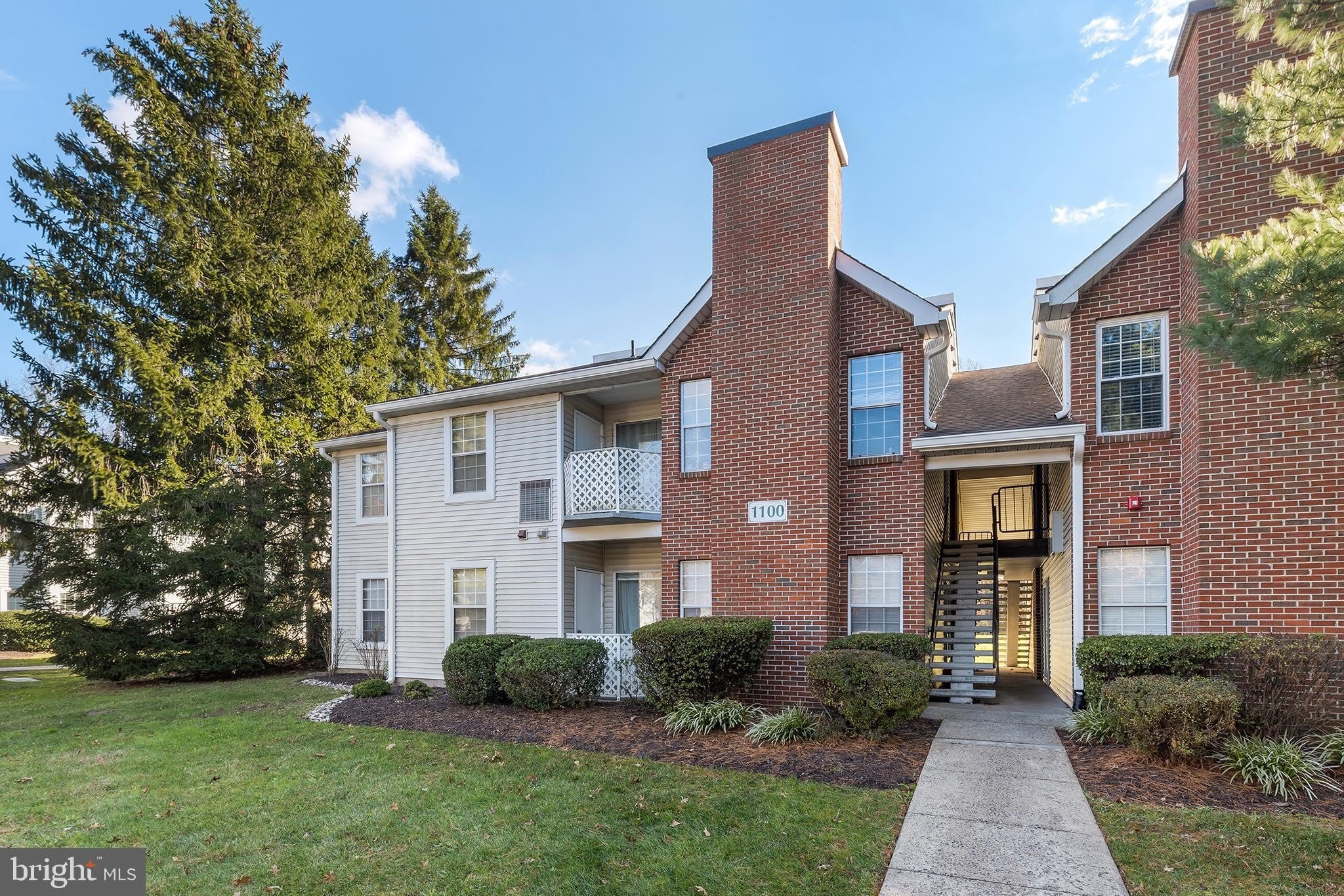 1102 Diamond Drive – photo 1