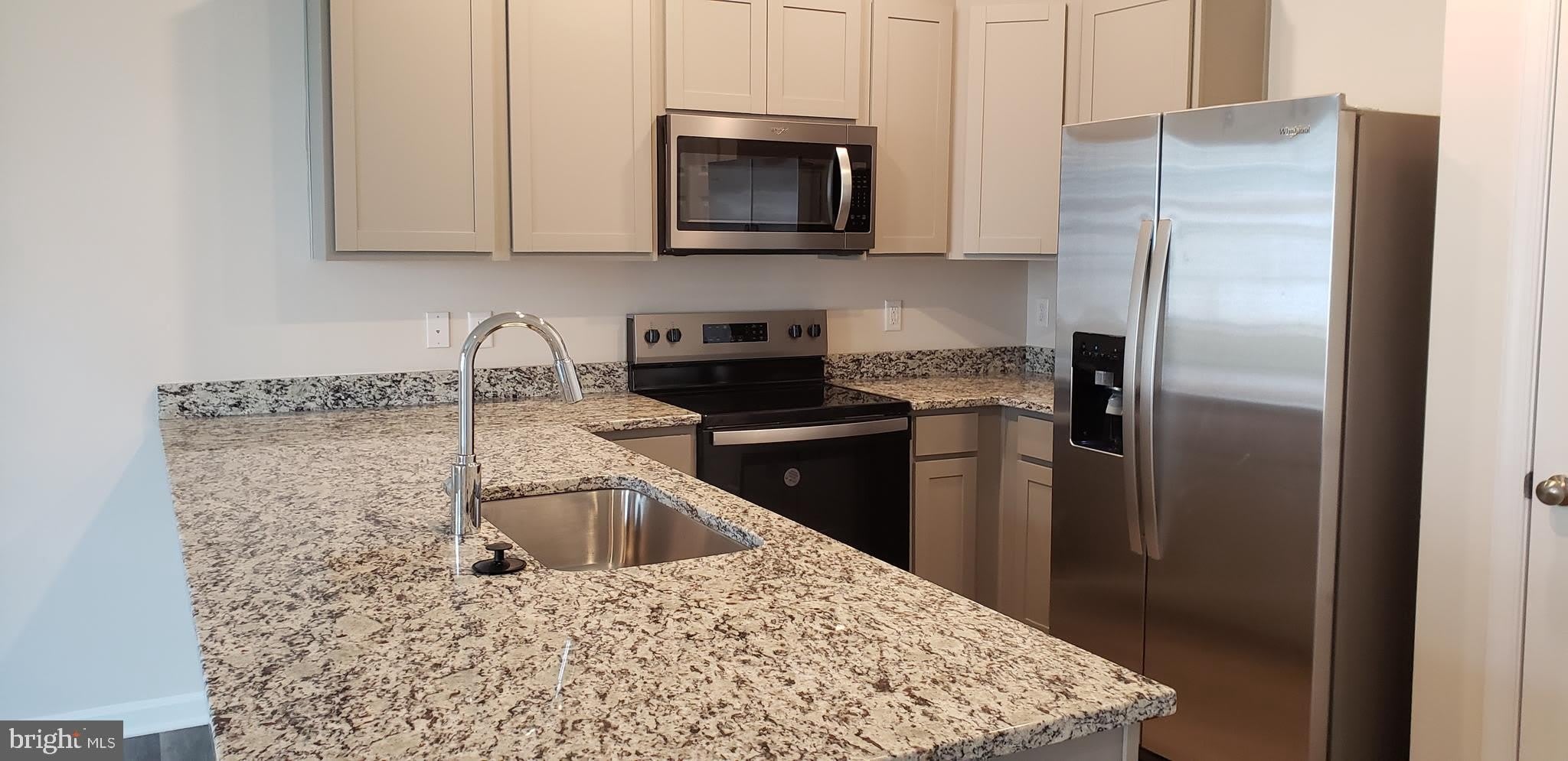 186 CATERPILLAR Drive – photo 4