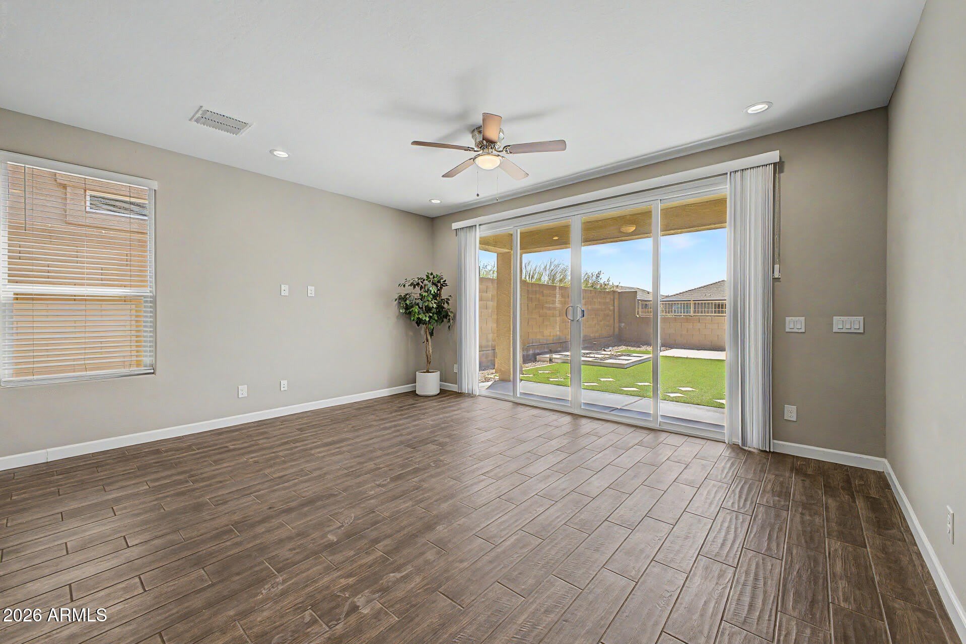 2011 W Yellowbird Lane – photo 4