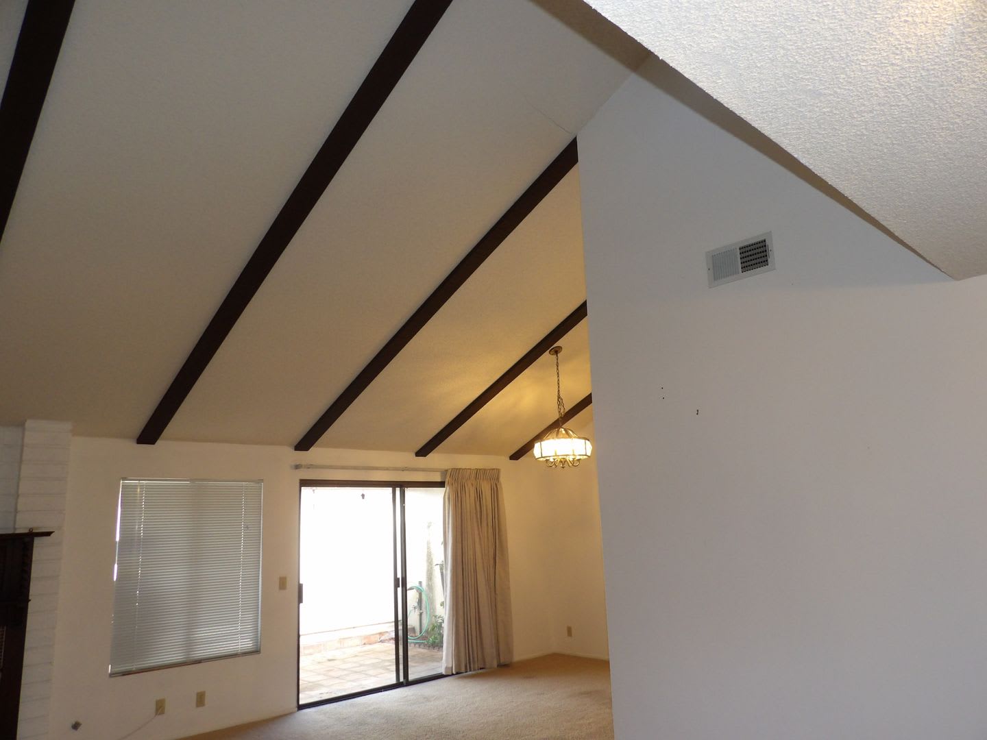 3Bd 2Ba Mesa Circle Condo – photo 3