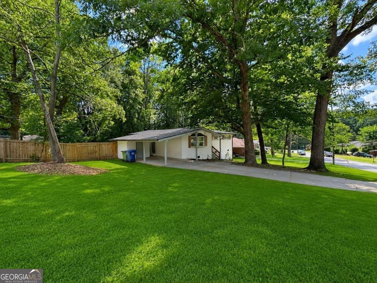 203 Wendell Drive SE – photo 2