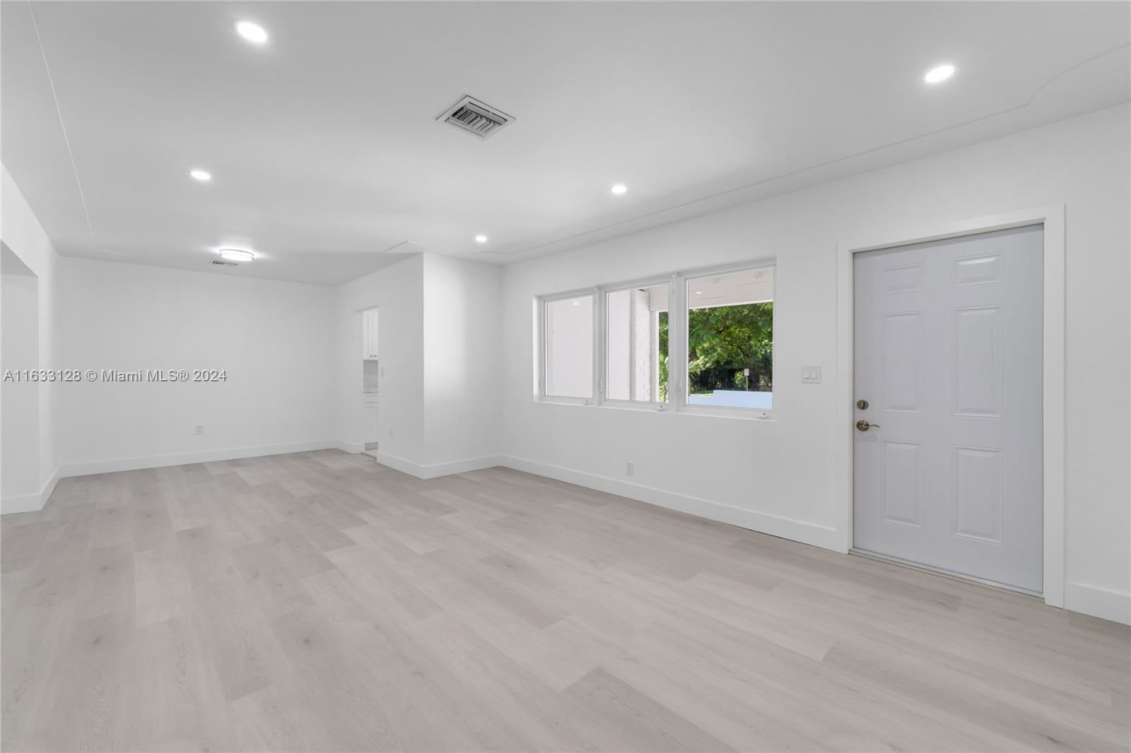 350 Aledo Avenue – photo 3