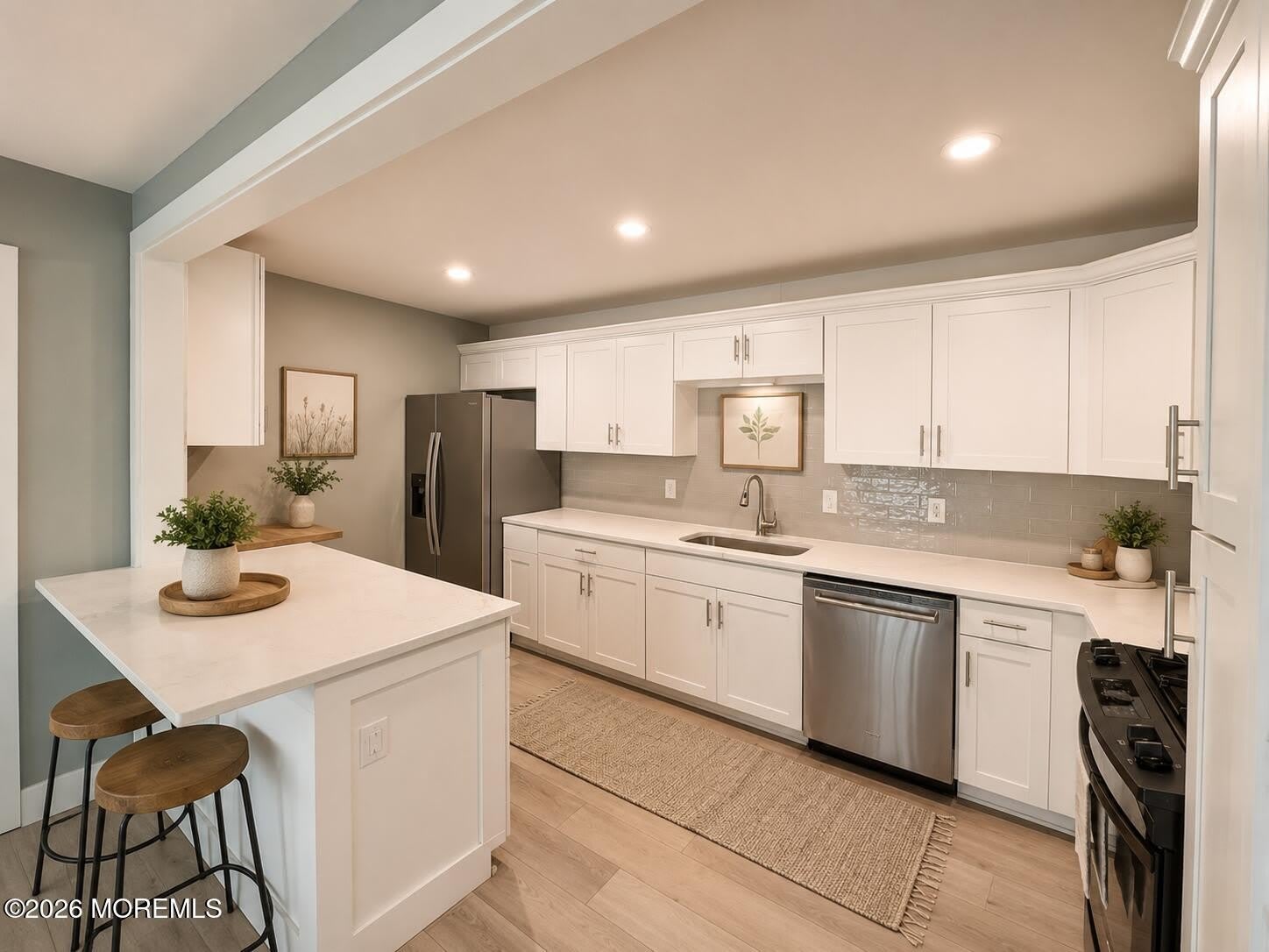 156 Sussex Place – photo 2