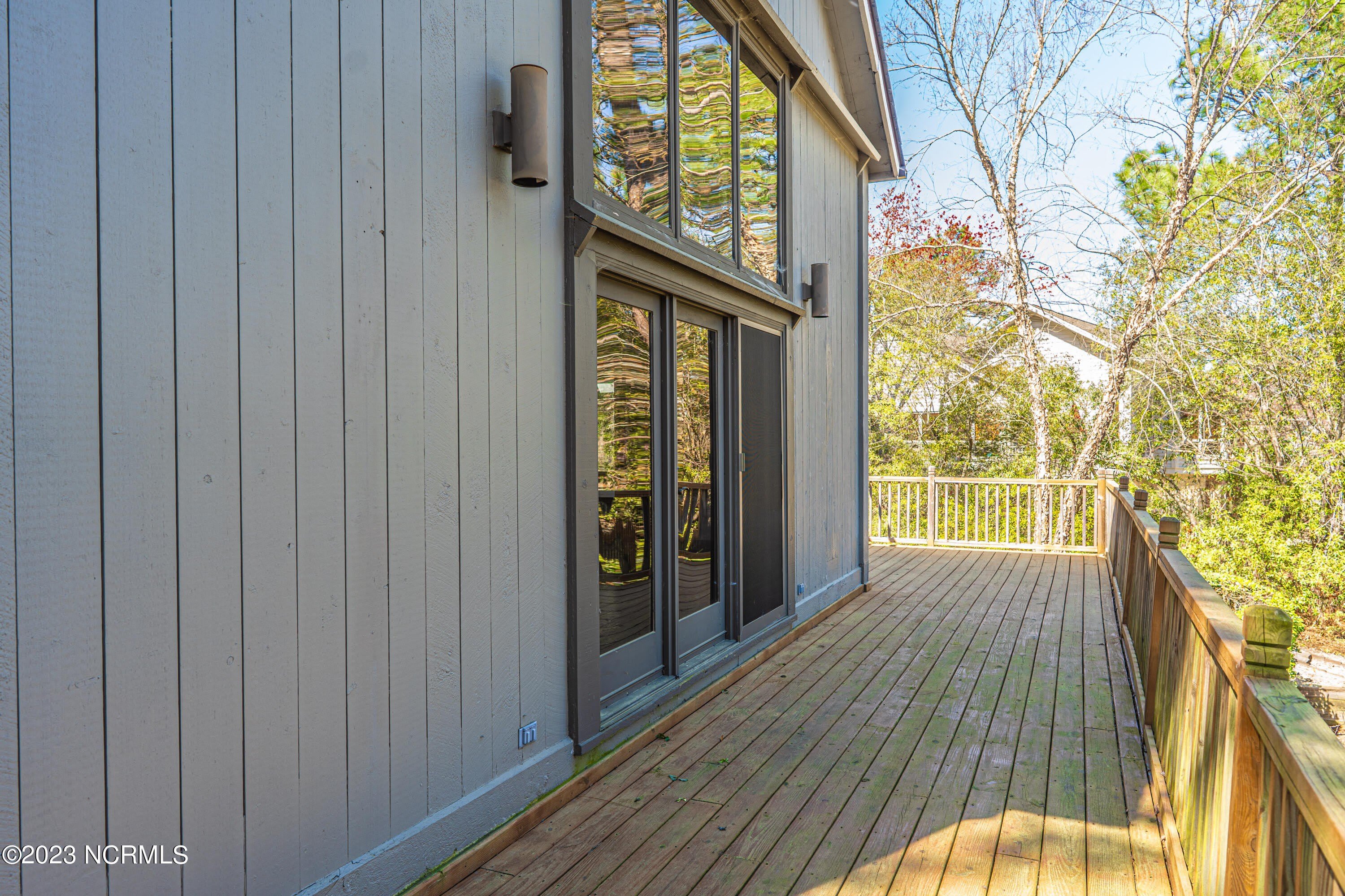 19 Shenecossett Lane – photo 3
