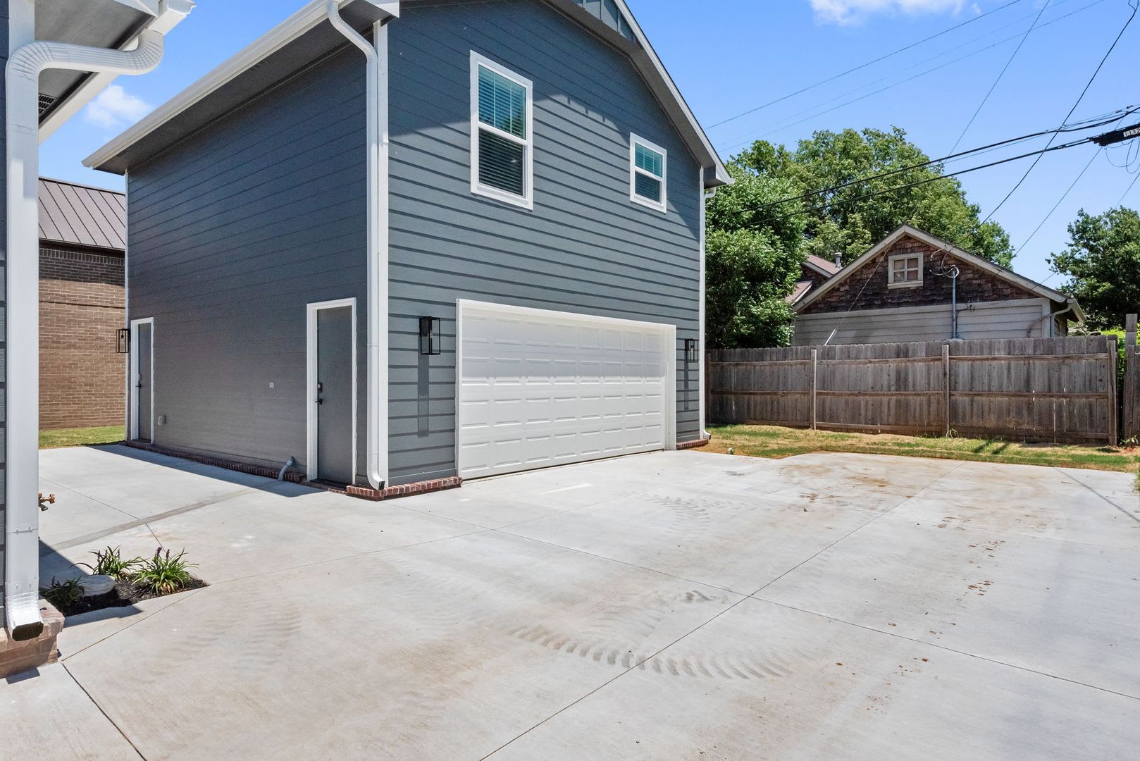 Newer construction – photo 1