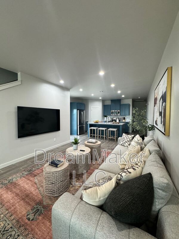 2807 Clifton Terrace – photo 4