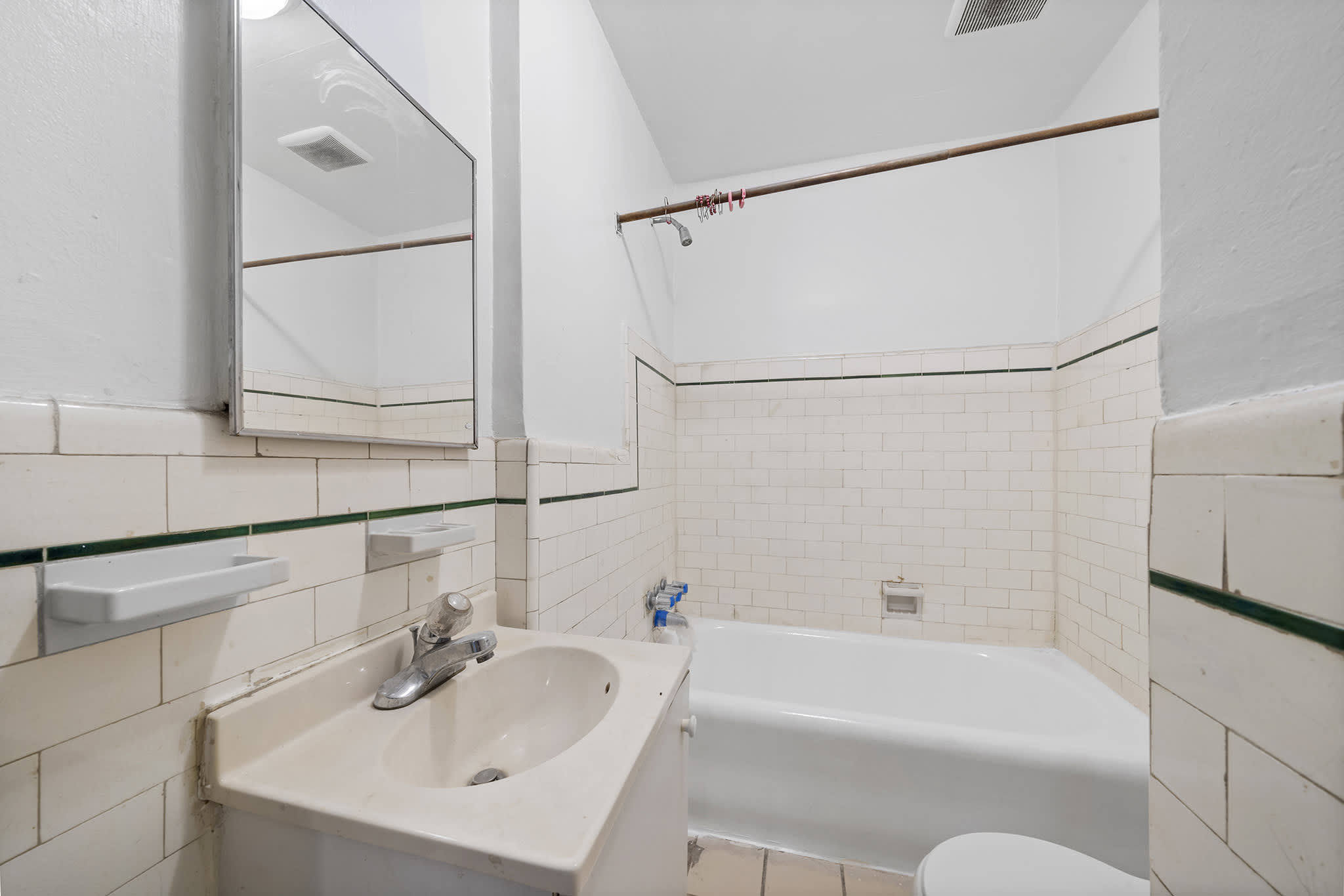 Avondale Apartments – photo 3