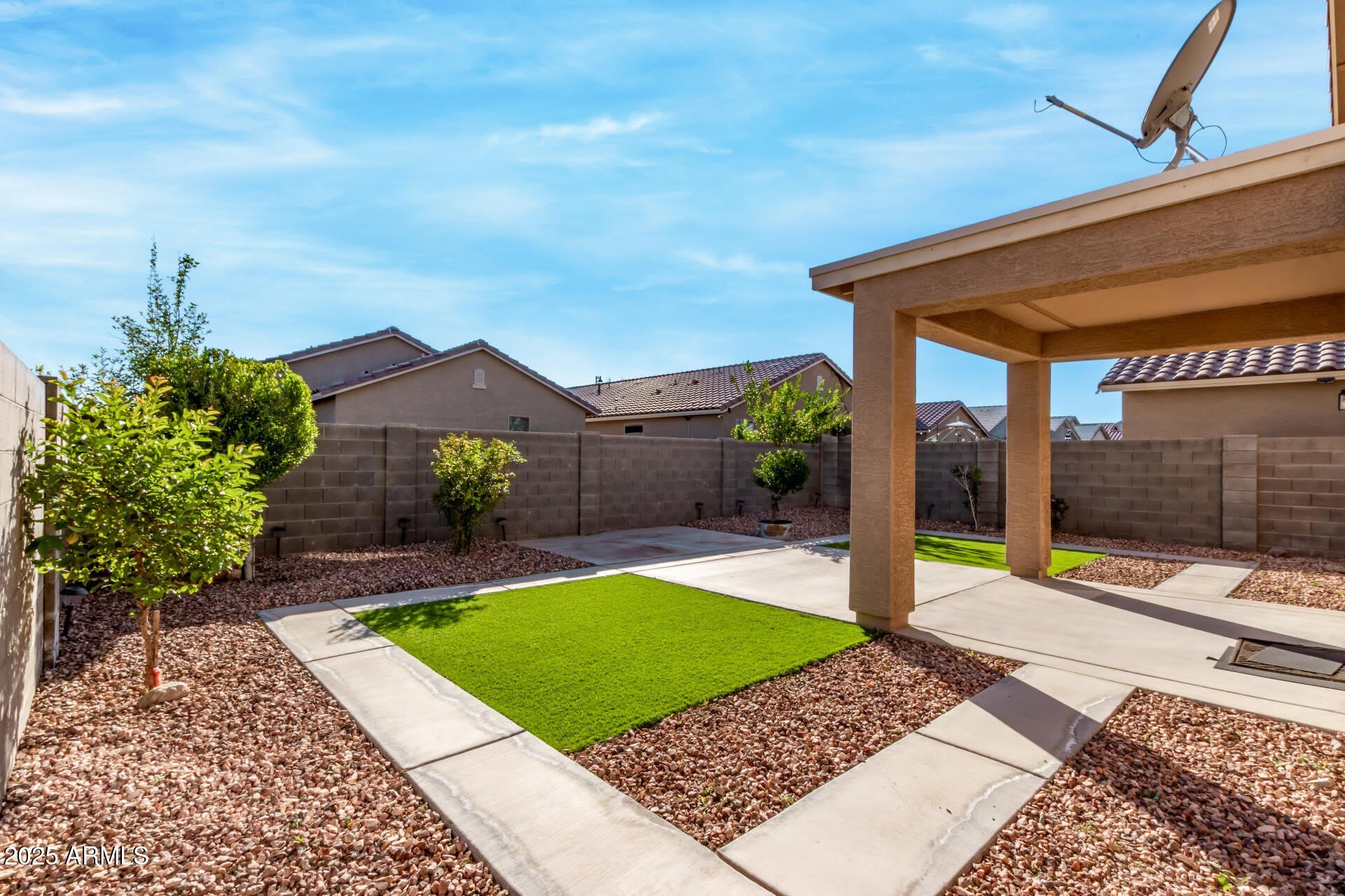 11603 W CALAVAR Road – photo 3