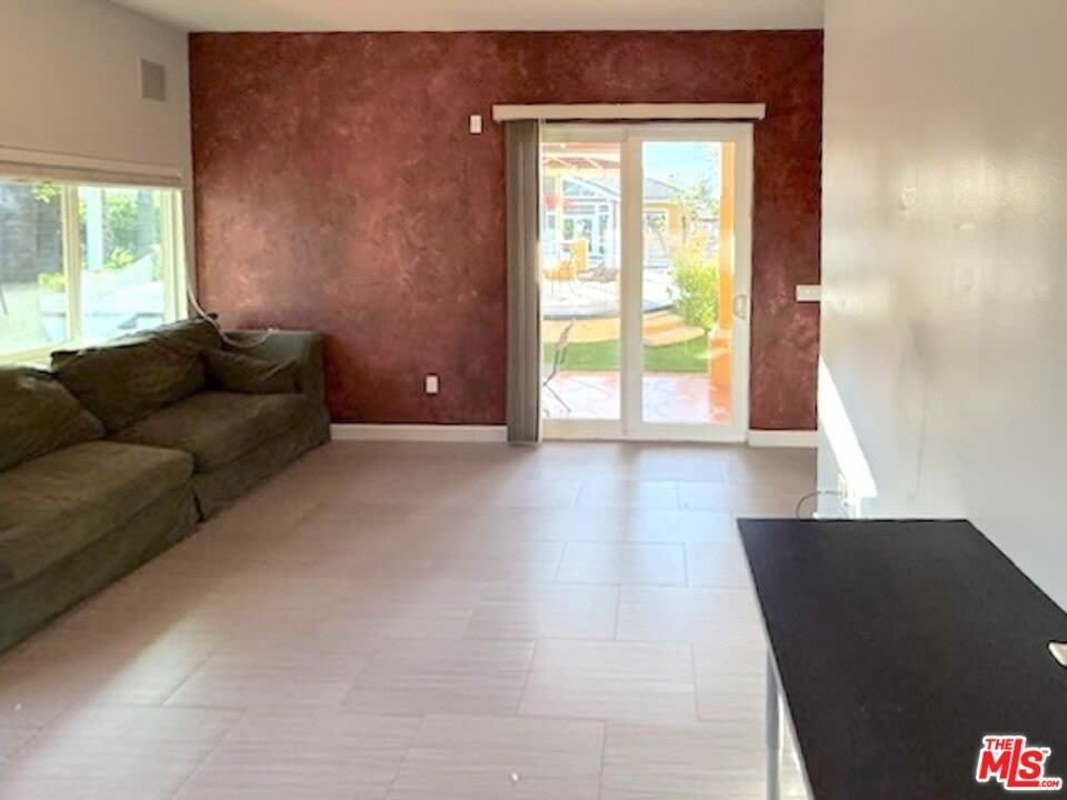 6231 Royer Ave – photo 3