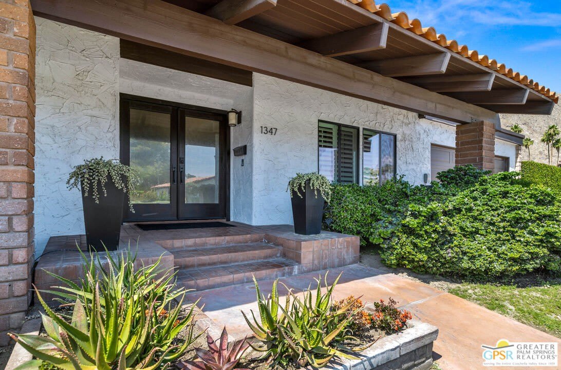 1347 Primavera Dr – photo 3