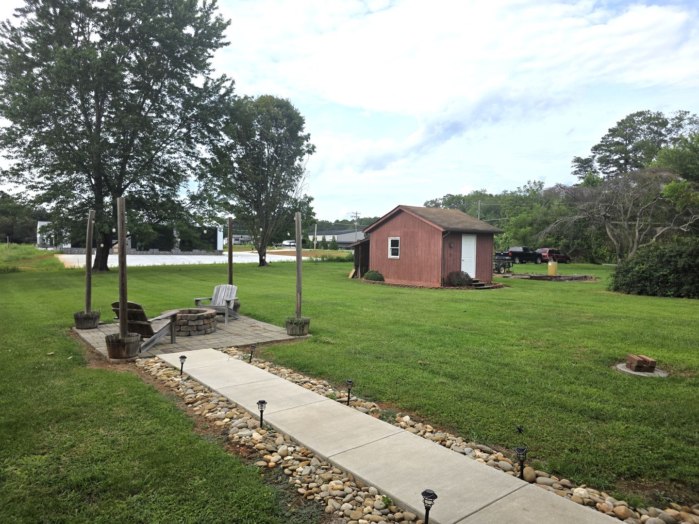 3 Bed • 1.5 Bath – Dobson, NC – photo 3