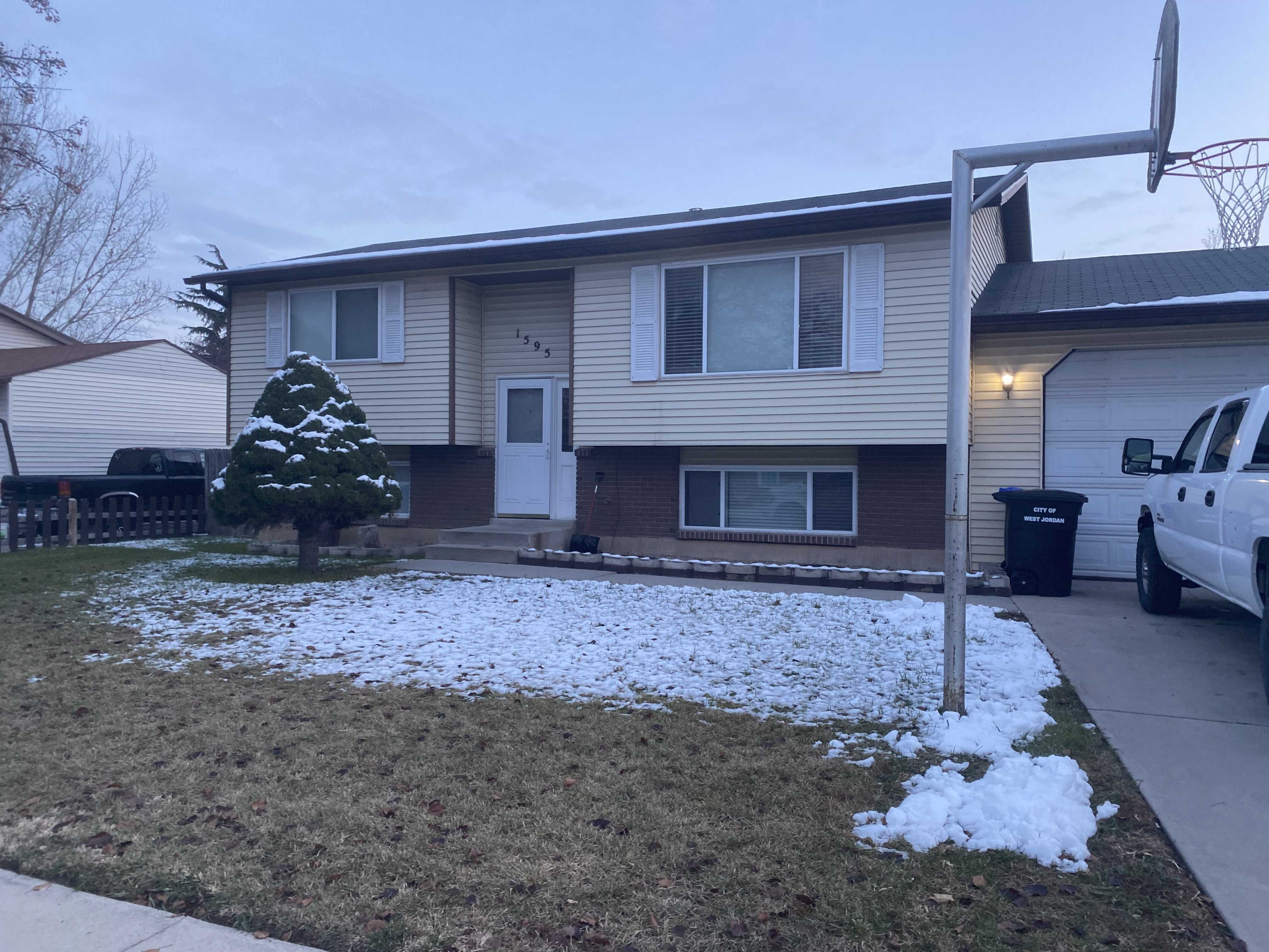 1595 West 8295 South – photo 1