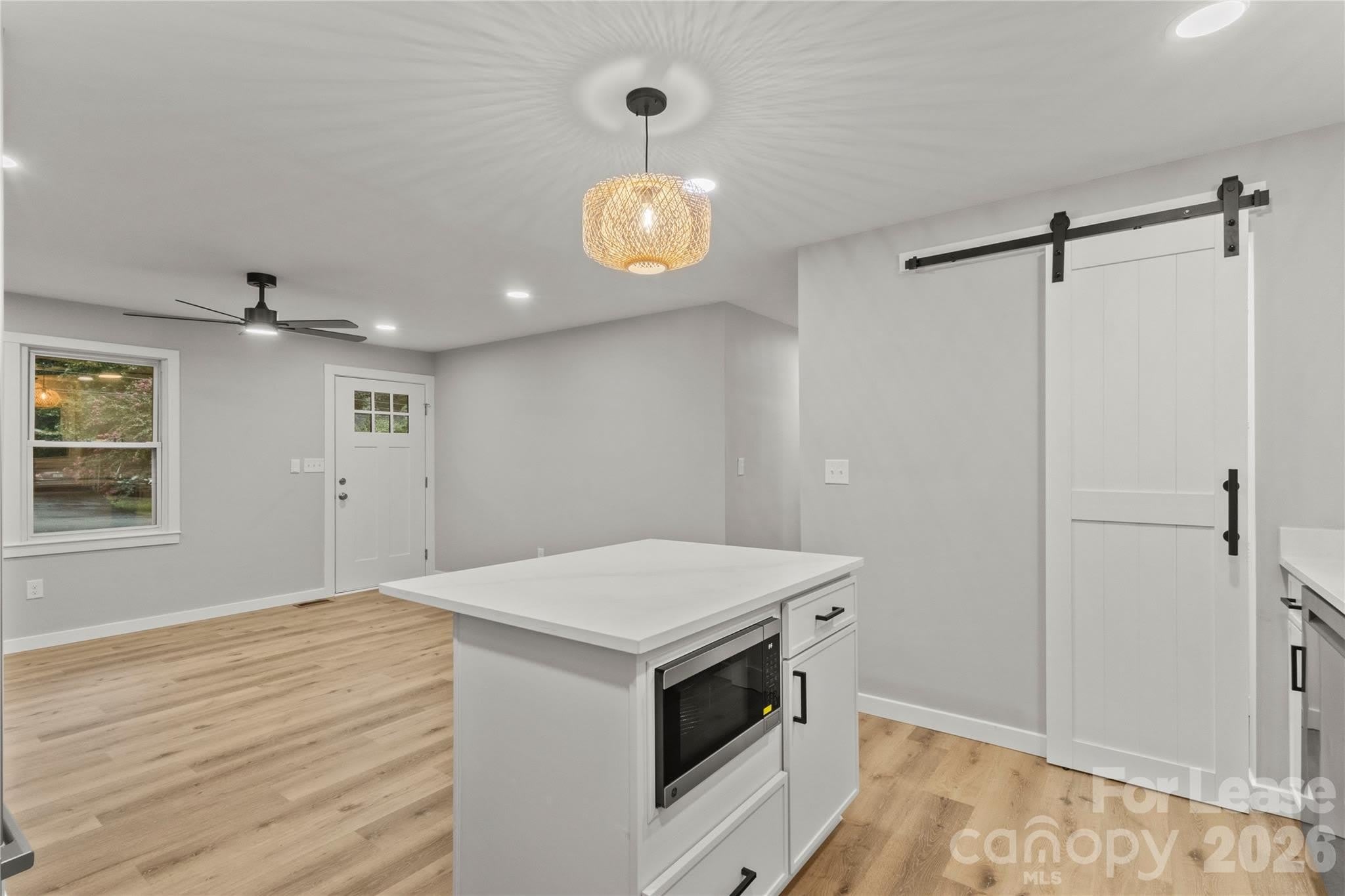 562 Barrington Place NW – photo 5