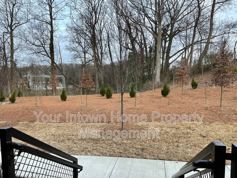 407 Pratt Drive SE – photo 3