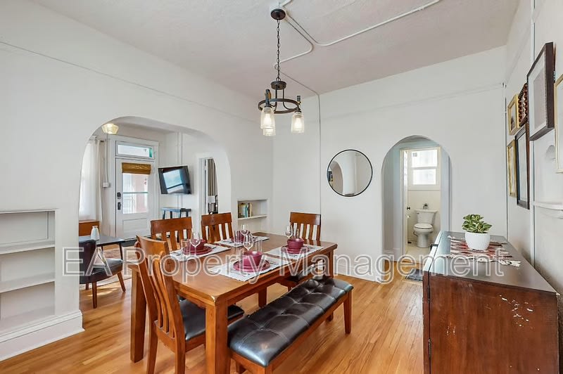 219 Stover Ave SW – photo 4