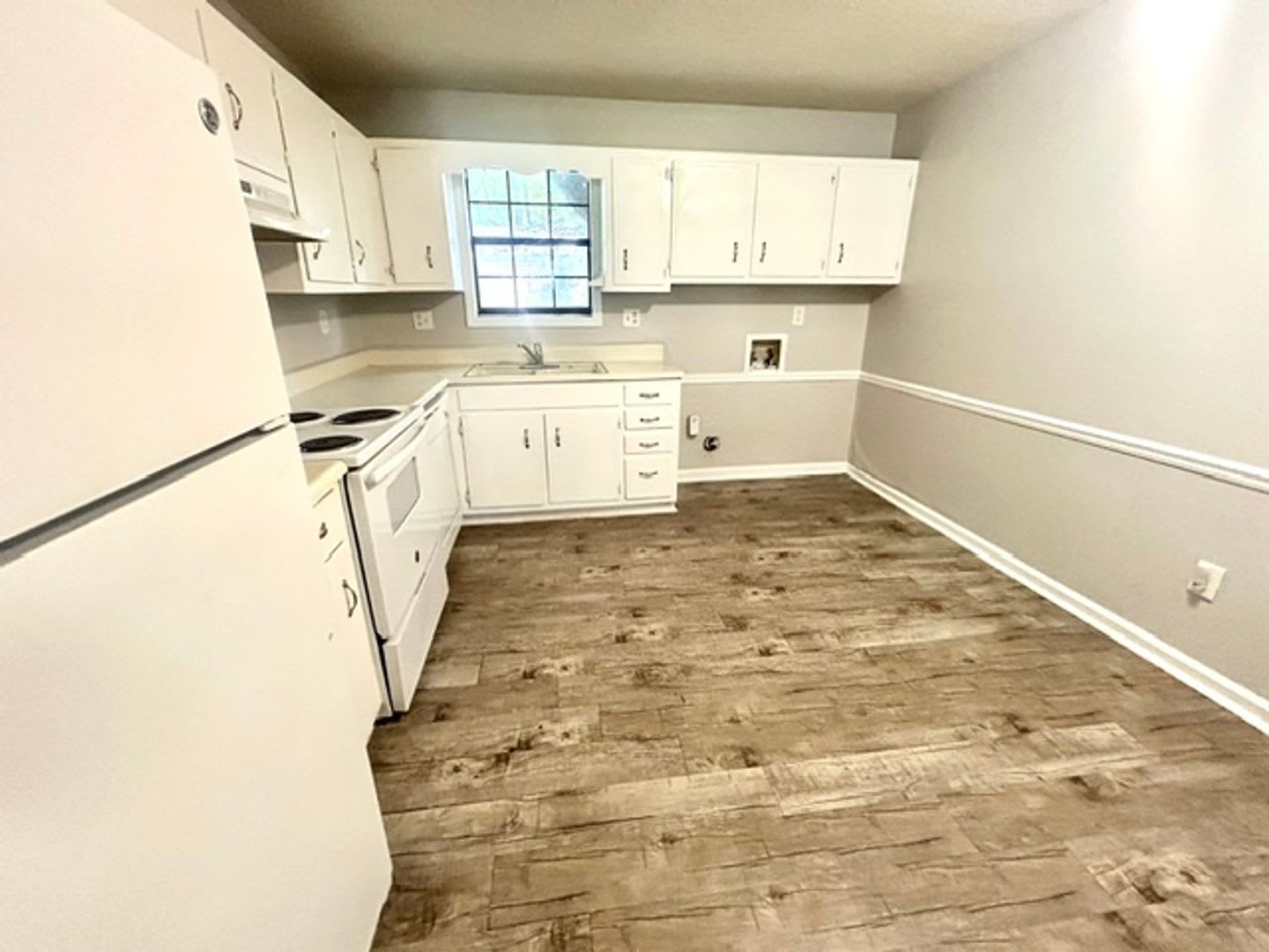 1216 1/2 Stevens Ave – photo 4