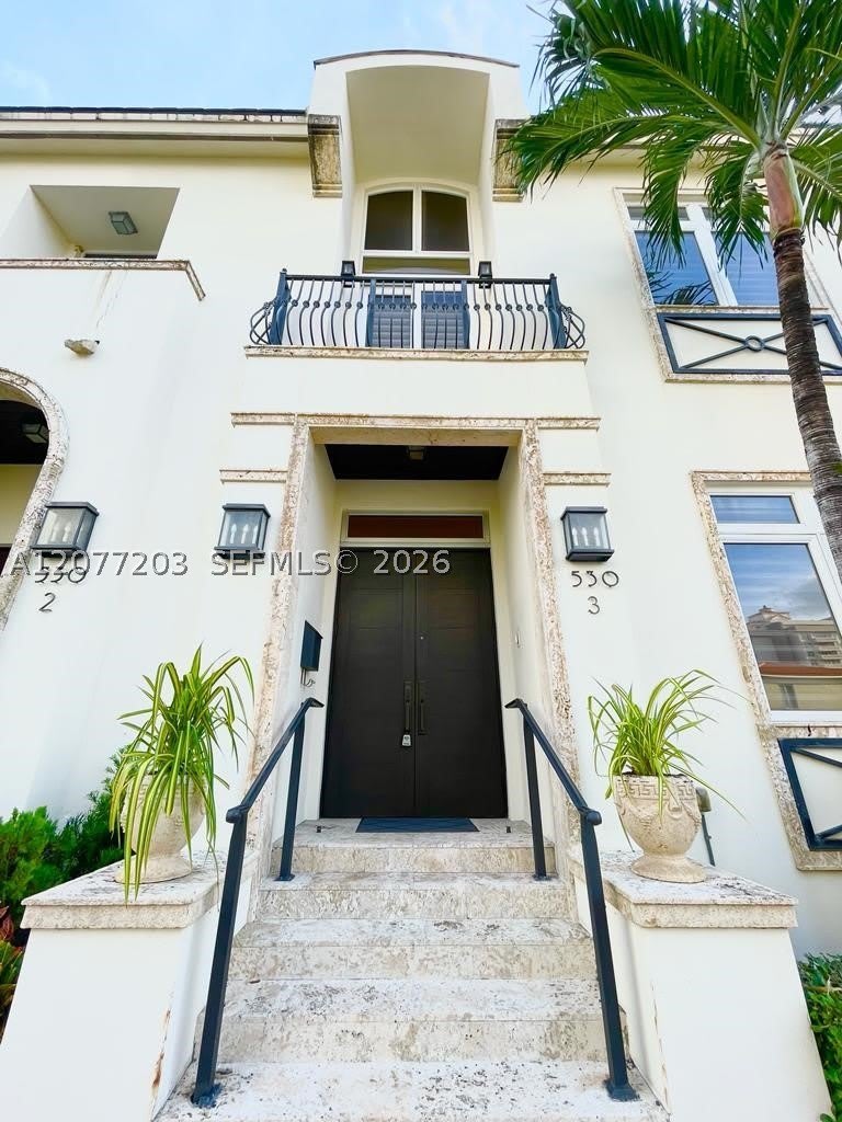 530 Valencia Ave – photo 2