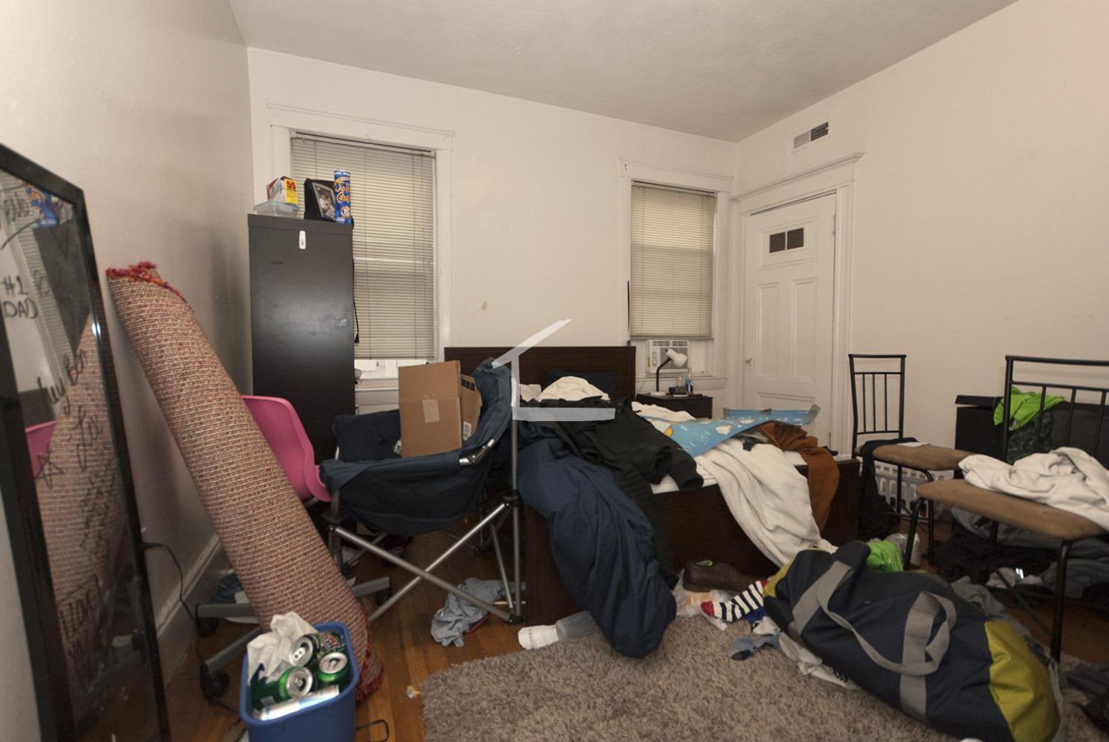 3 bed in Allston – photo 2