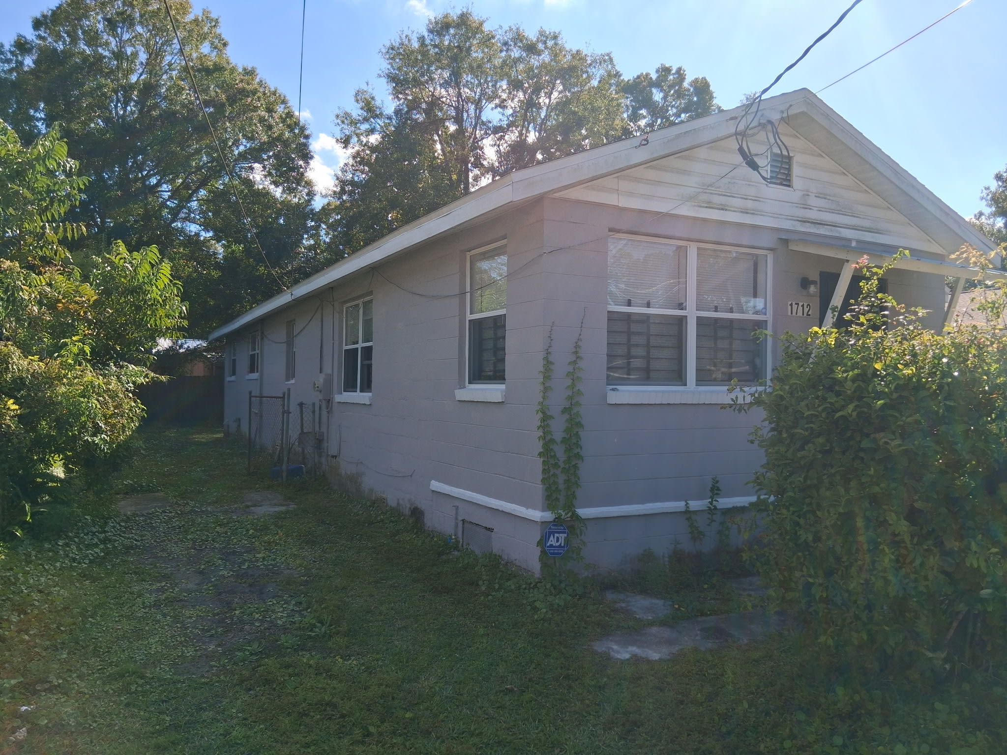 1712 W. 23rd St. – photo 2