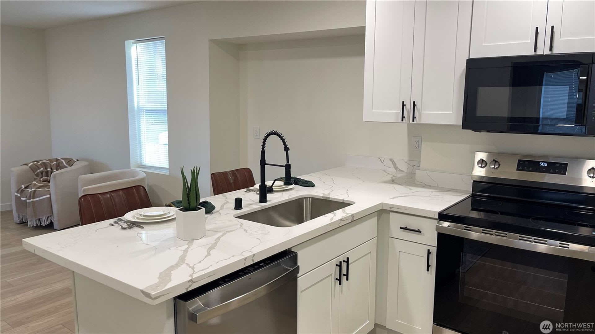 Newly Remodeled Home in Tacoma – photo 3