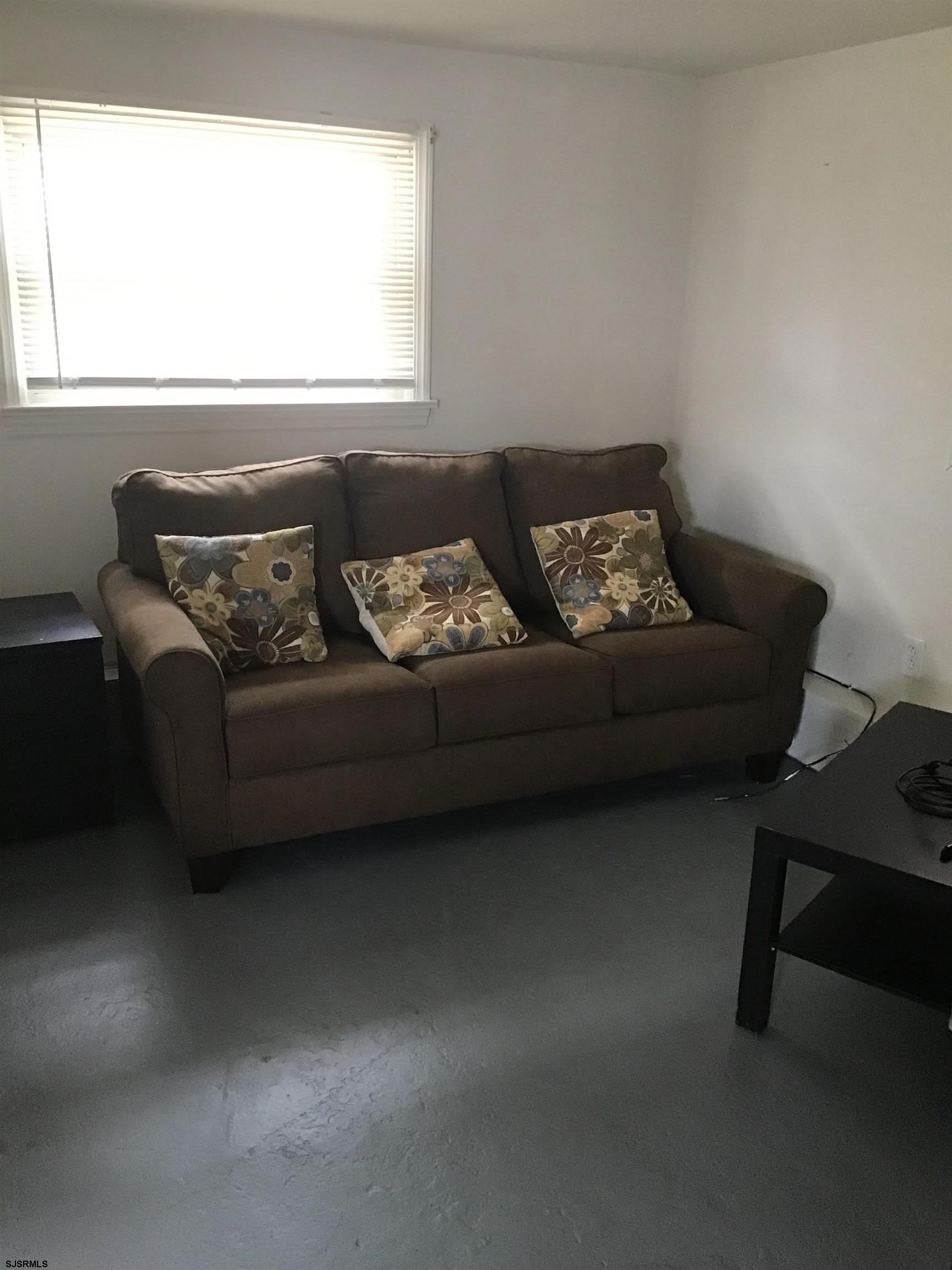 9317 Monmouth Ave – photo 2
