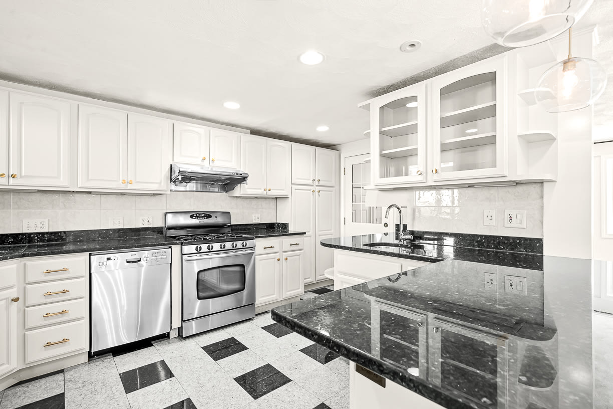 11 Garrison Road – photo 5