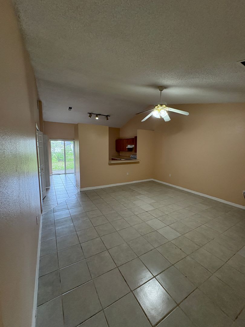 Spacious 3-Bedroom Kissimmee Home with Screened Outdoor Living – 64 Cordona Dr #B – photo 5