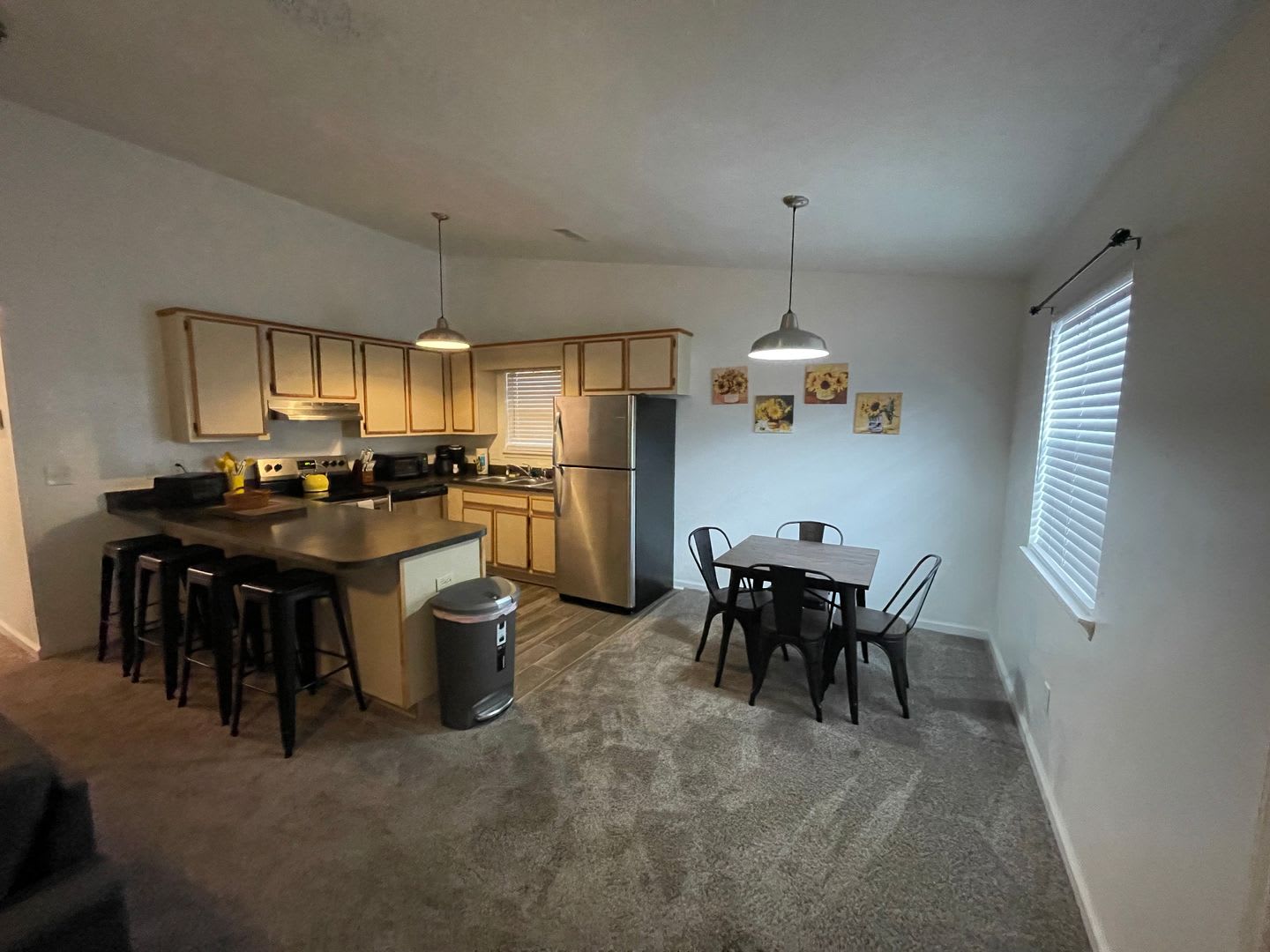 MOVE IN SPECIAL!! Super Cute 2 bedroom townhome! – photo 3