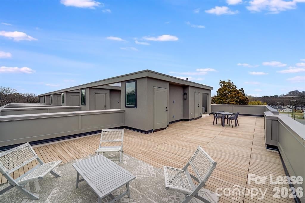 1213 E 36Th Street – photo 3