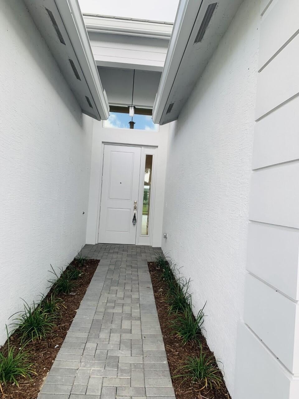11933 SW Poseidon Way – photo 4