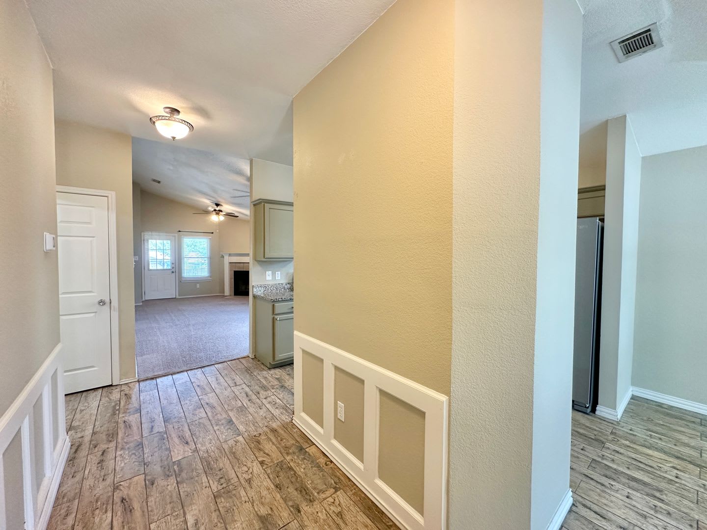 1308 Saddle Dr – photo 2