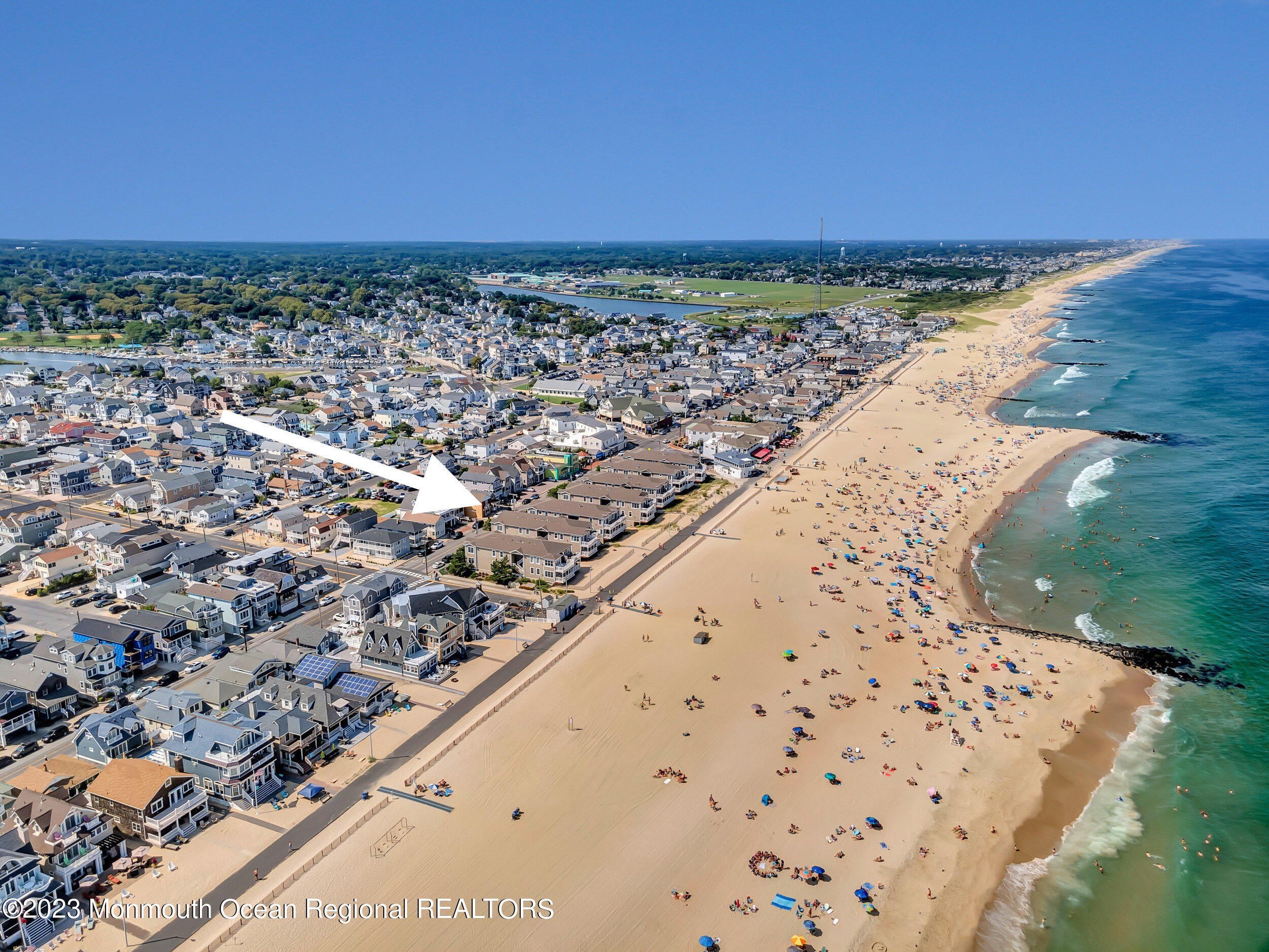 239 Beachfront – photo 3