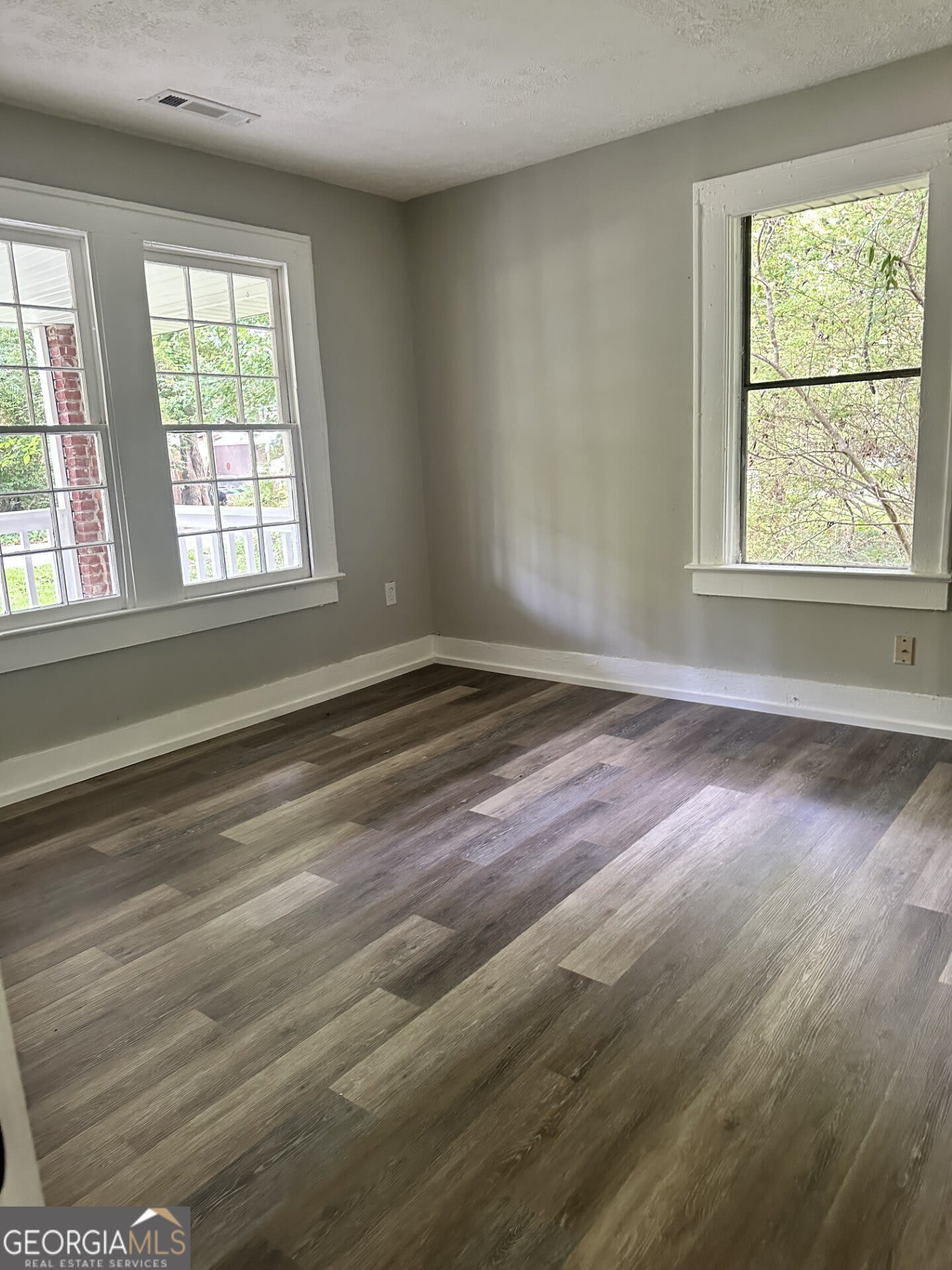 6 Windsor Drive – photo 3