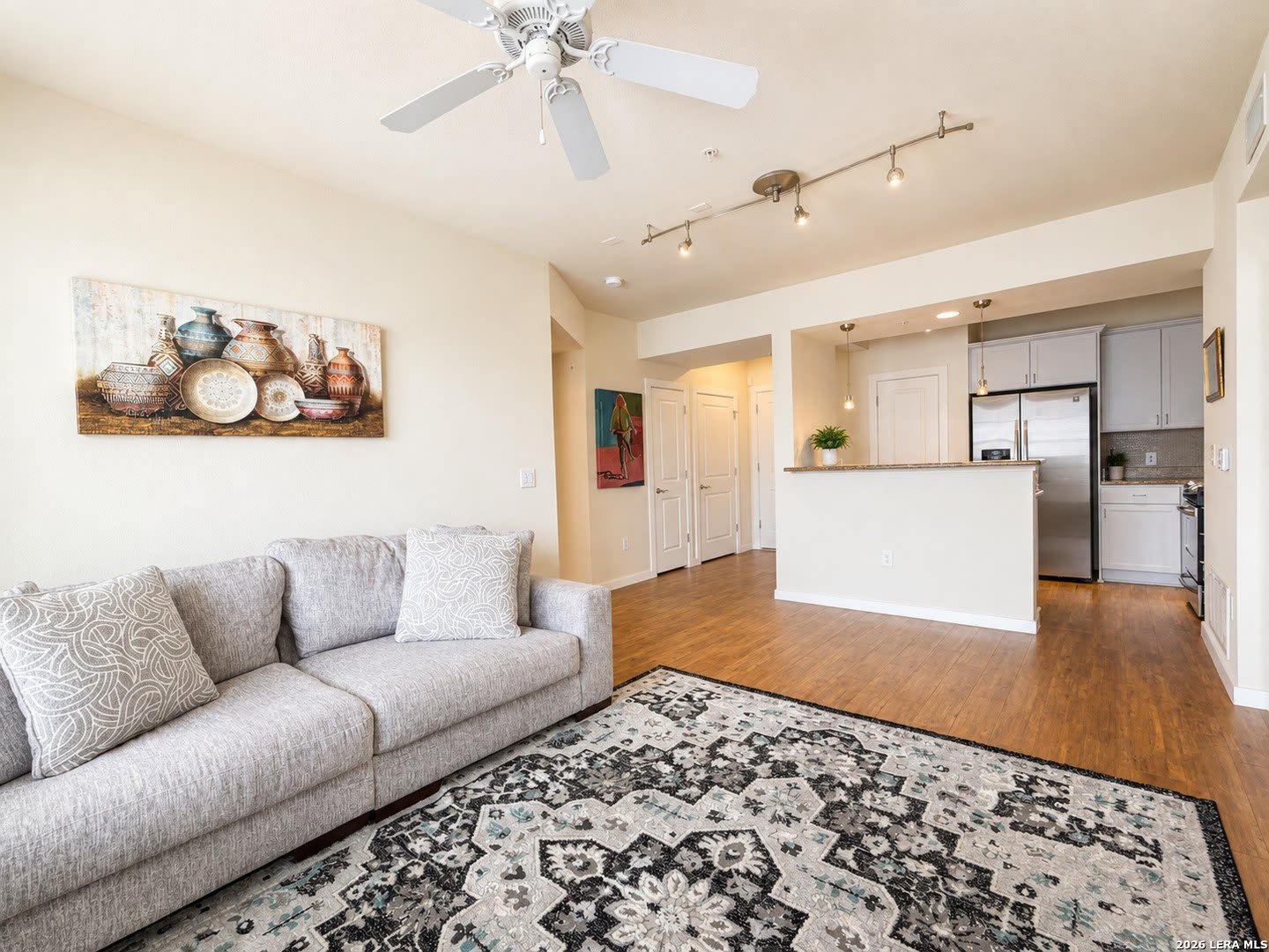 7342 OAK MANOR DR – photo 5