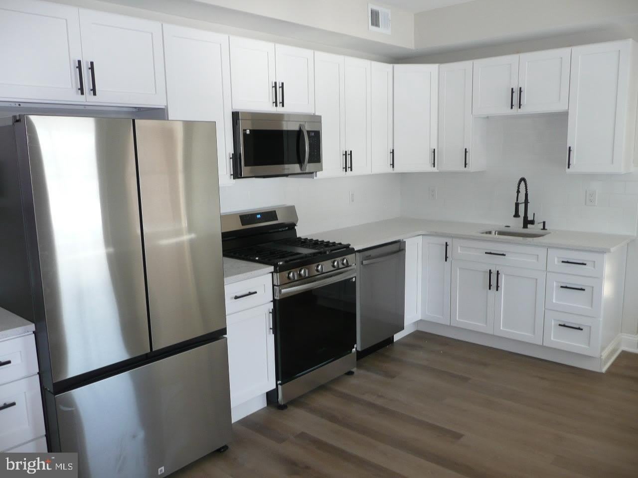 536 EASTON Road – photo 5