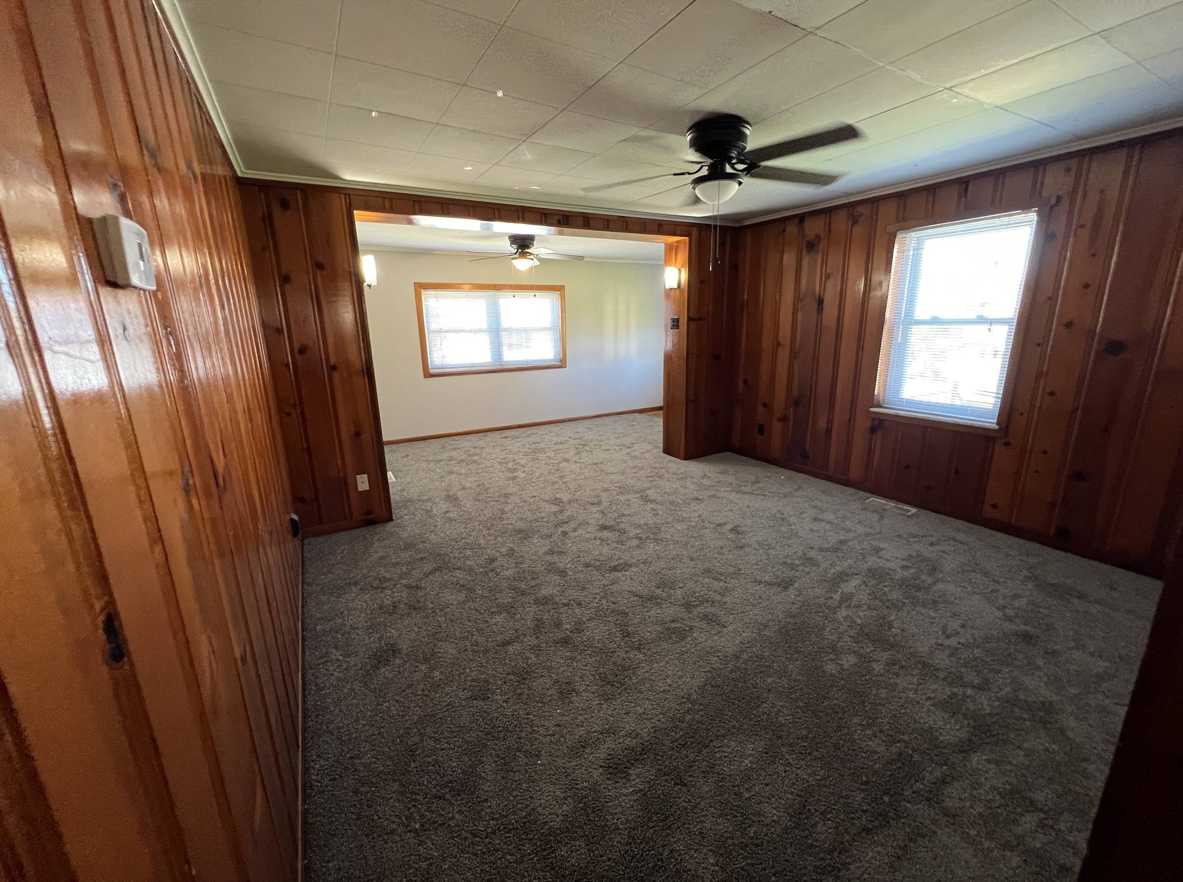 342 Crawford Ave – photo 2