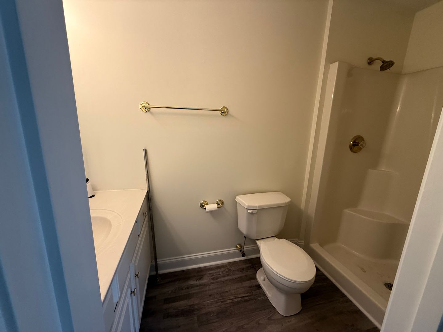 3 Bedroom 2 Bath Townhouse – photo 4