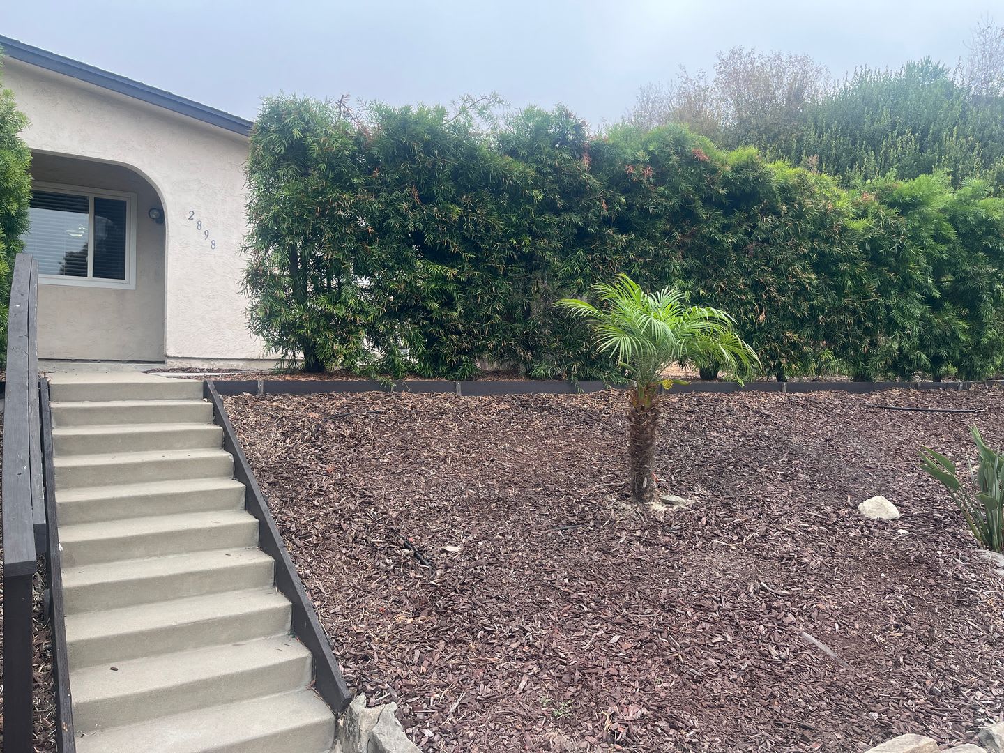 3bd/2ba Single Story Duplex with New Luxury Vinyl Plank! – photo 2