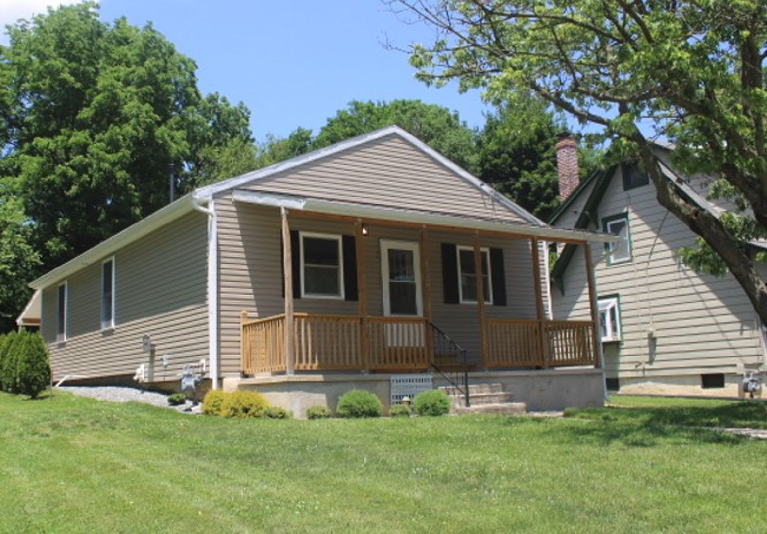 Newly Renovated 3 Bedroom Home – photo 1