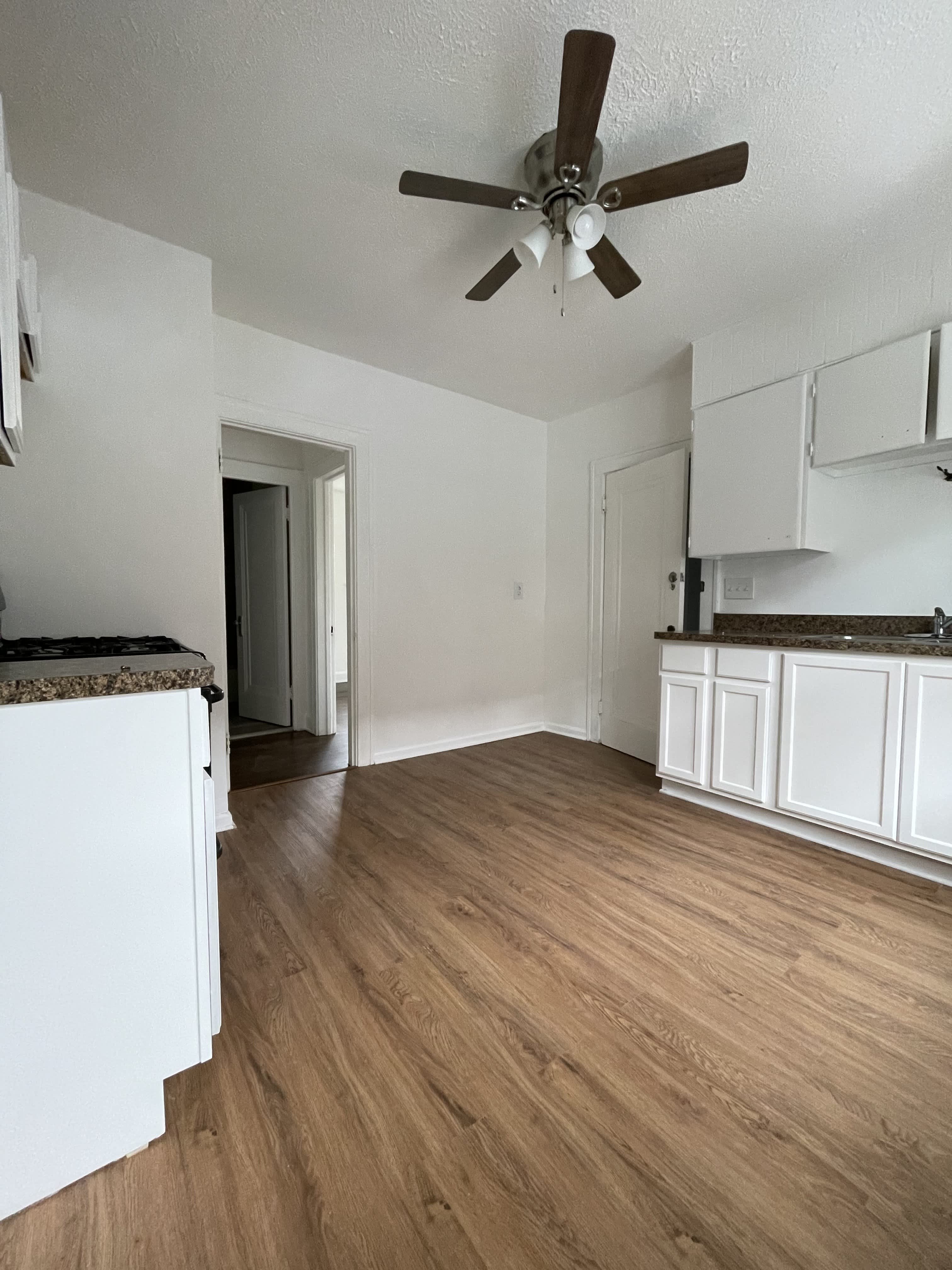 3716 E 153rd St – photo 2