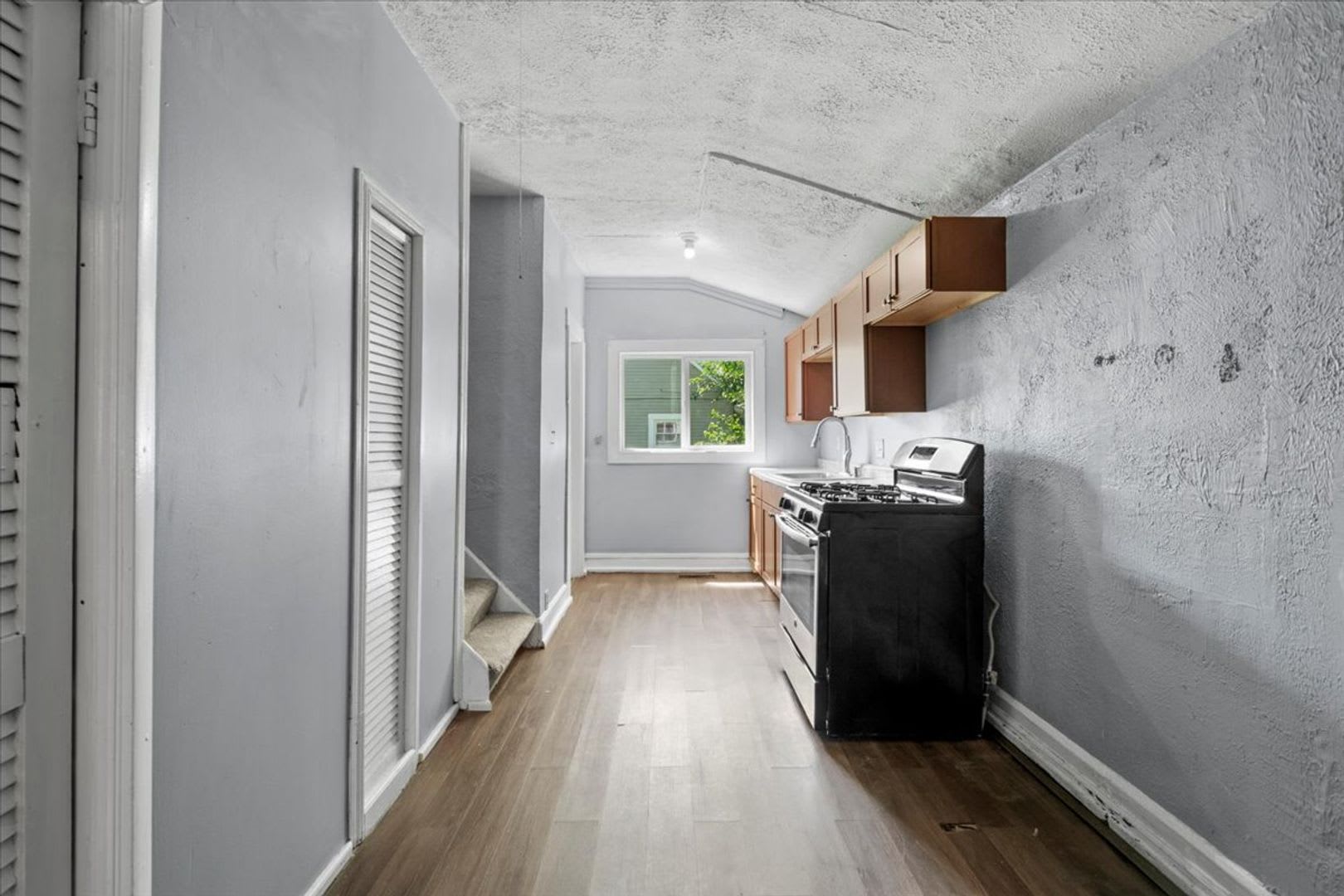 1375 E Minnesota Street – photo 4