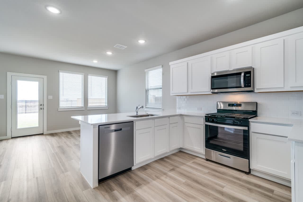 2717 Green River Road – photo 3
