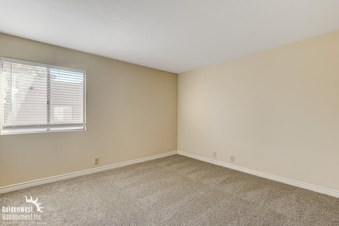 5278 River Glen Drive – photo 5