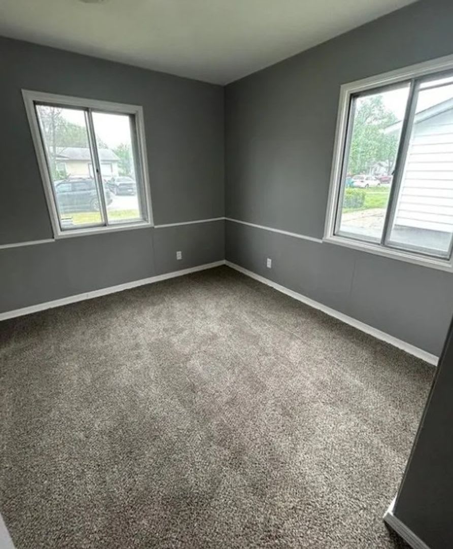 For Lease – photo 4