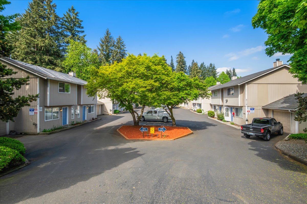 Lincoln Townhomes – photo 2
