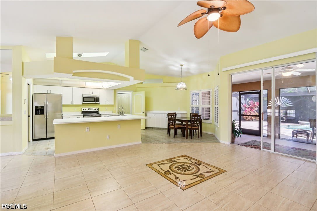 2701 SW 37th Terrace – photo 5